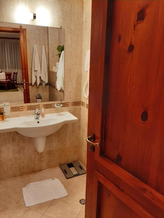 Free Spa В Св. Иван Рилски - Сладък Дом Сред Лукс Bansko Bagian luar foto