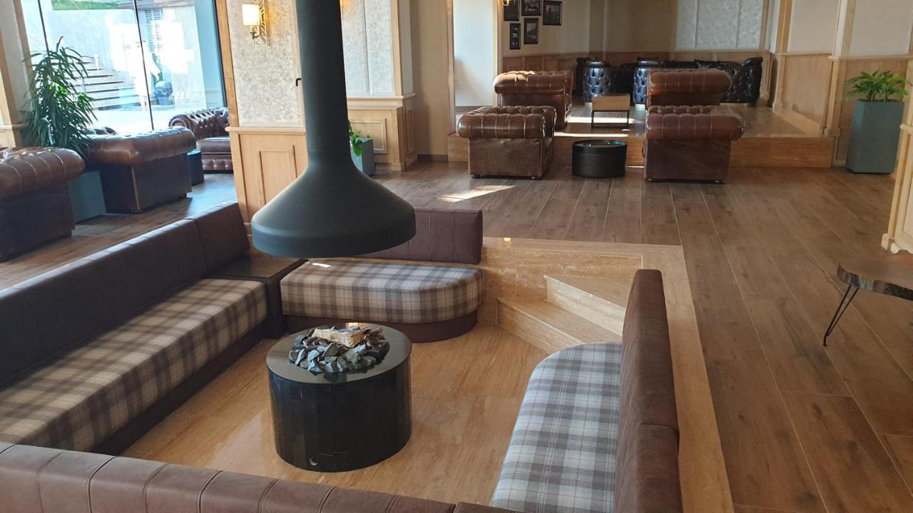 Free Spa В Св. Иван Рилски - Сладък Дом Сред Лукс Bansko Bagian luar foto
